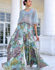 Amaira Cape Set