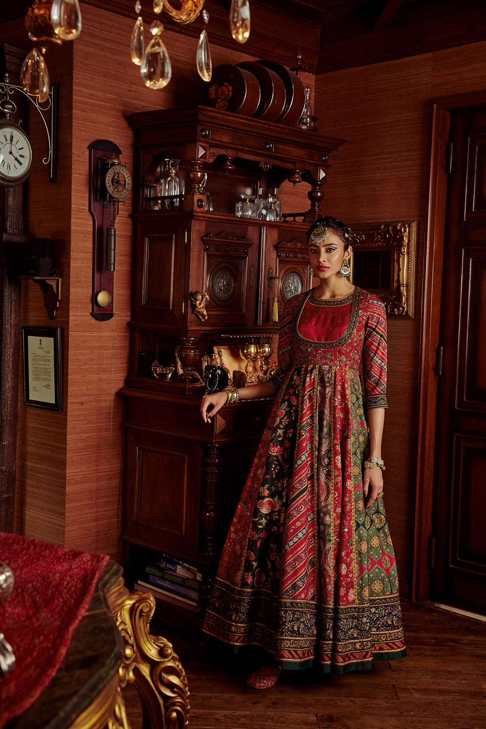 Ahilya Anarkali Set