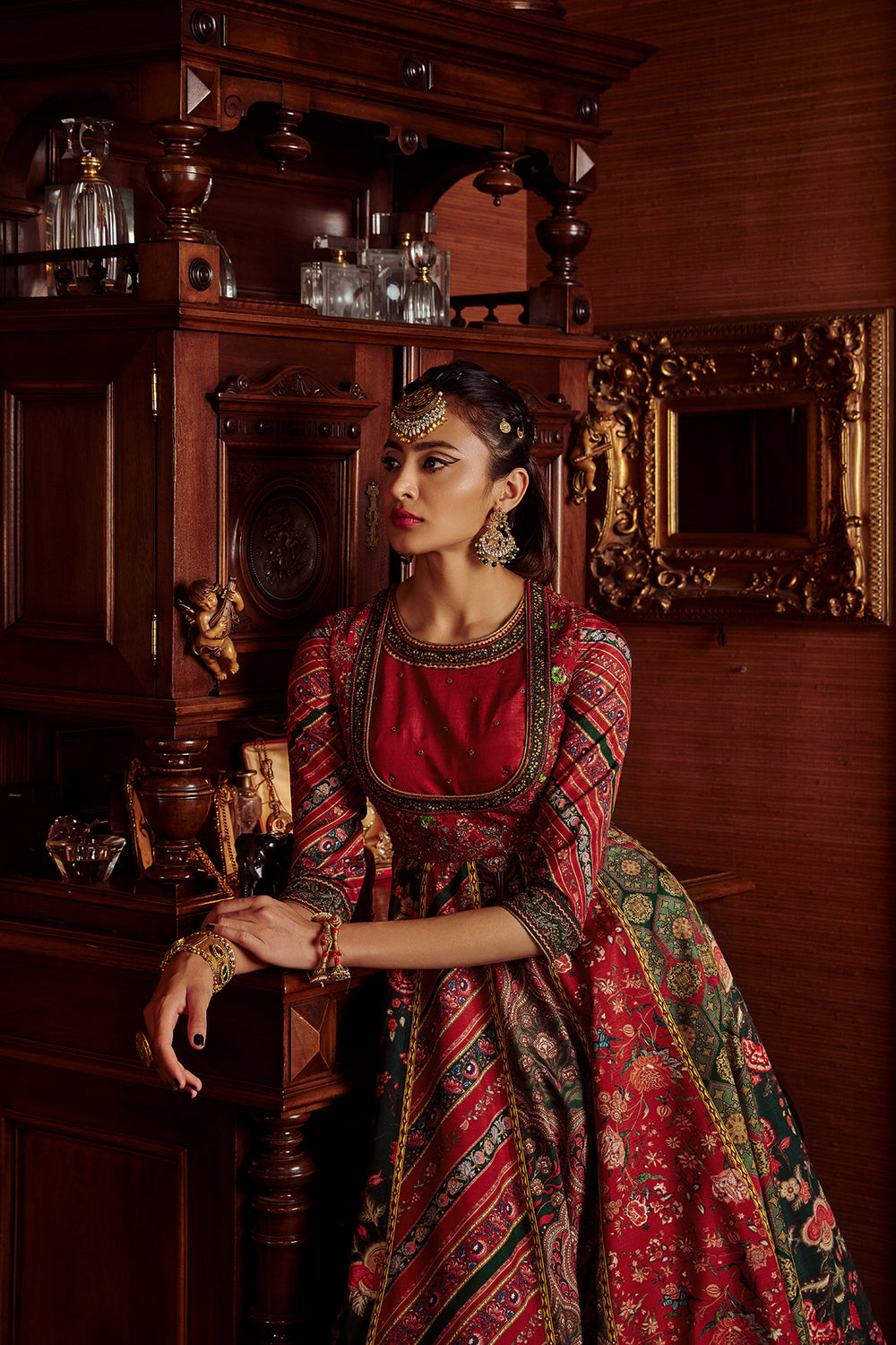 Ahilya Anarkali Set