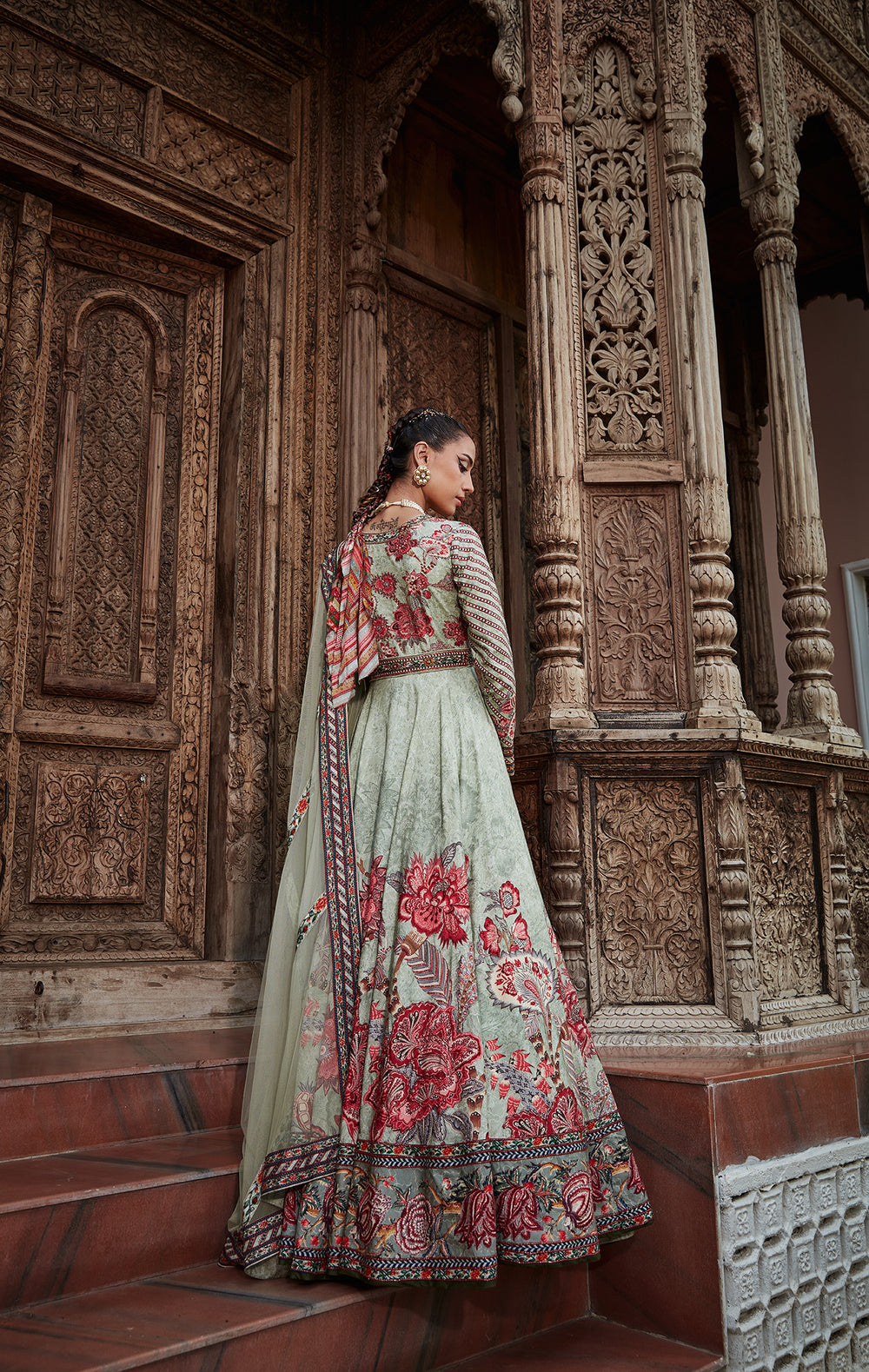 Ayra Anarkali Set