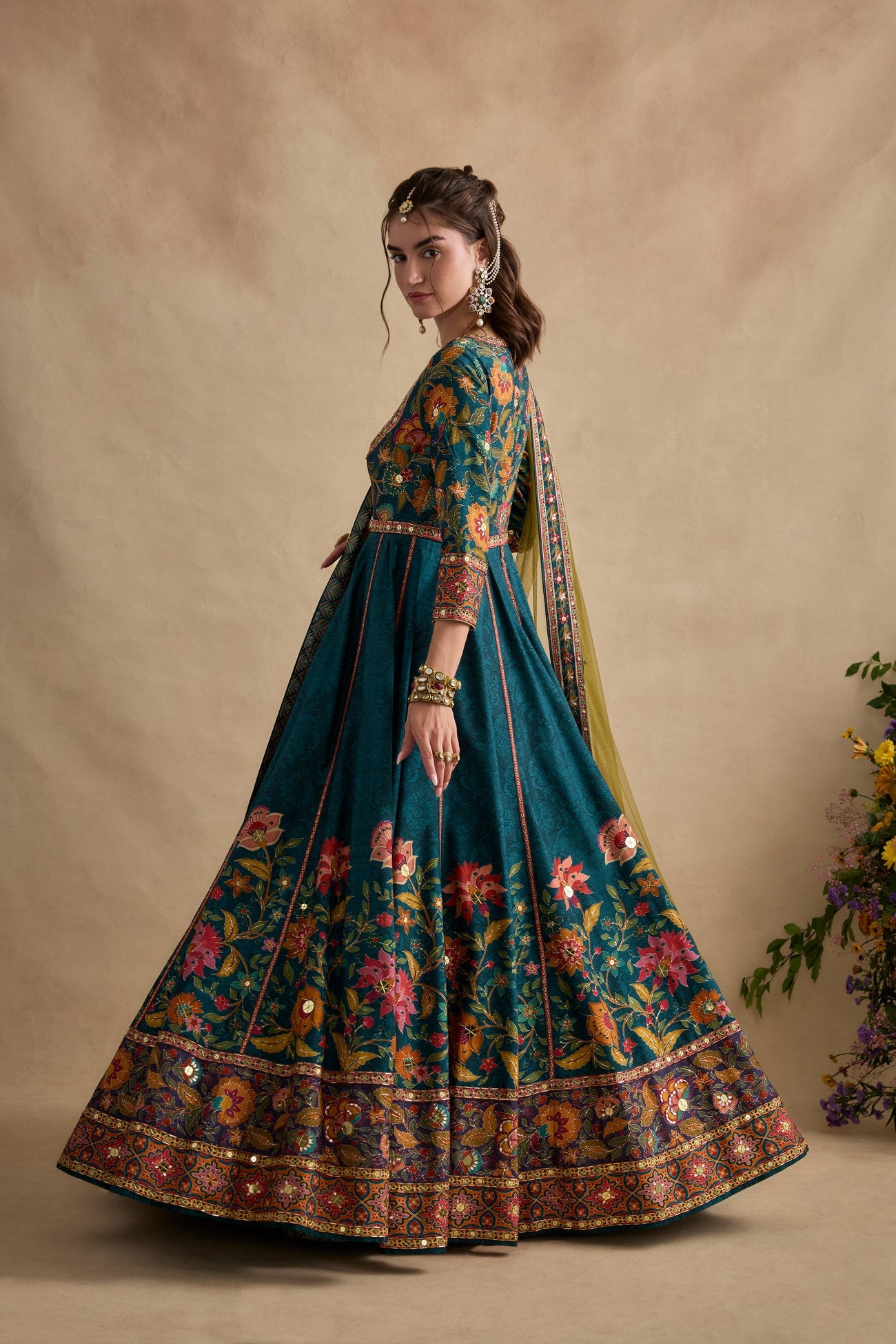 Elaya Anarkali