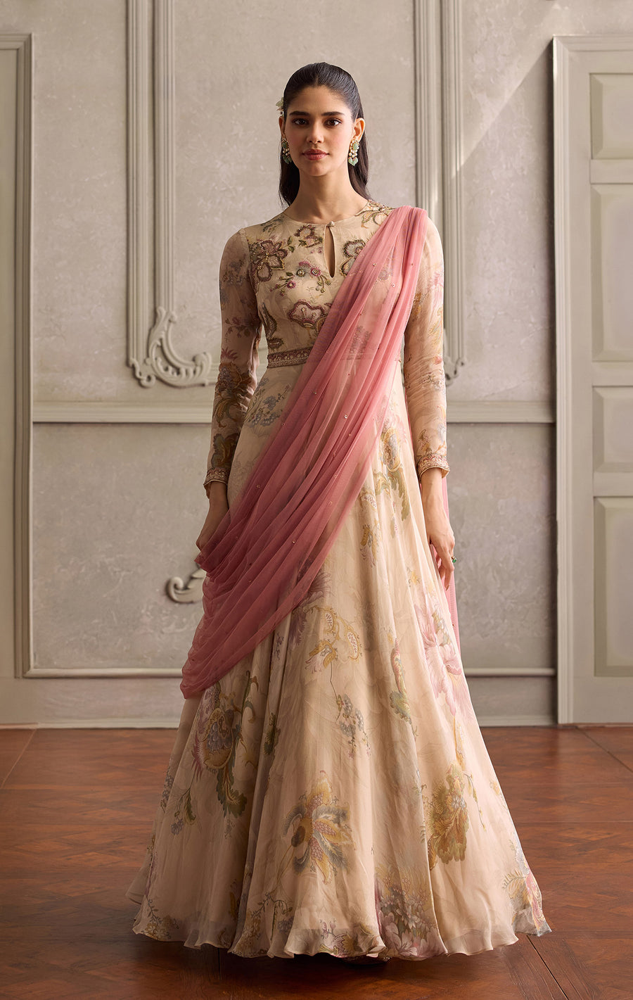 Ariya Anarkali 1
