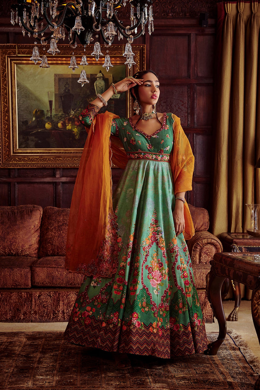 Ahanita Anarkali Set