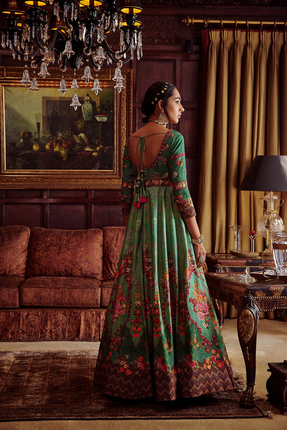 Ahanita Anarkali Set