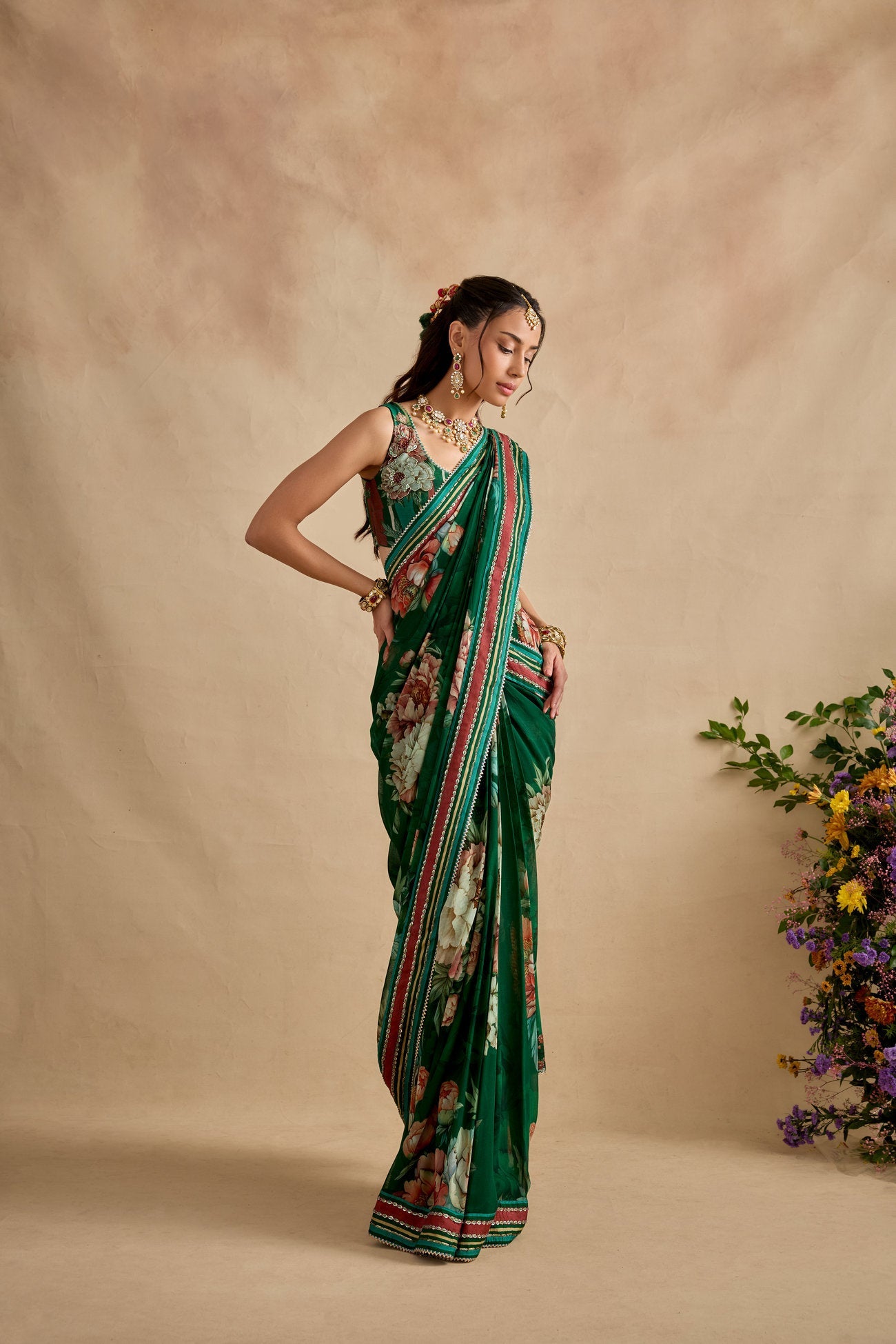 Aashna Saree