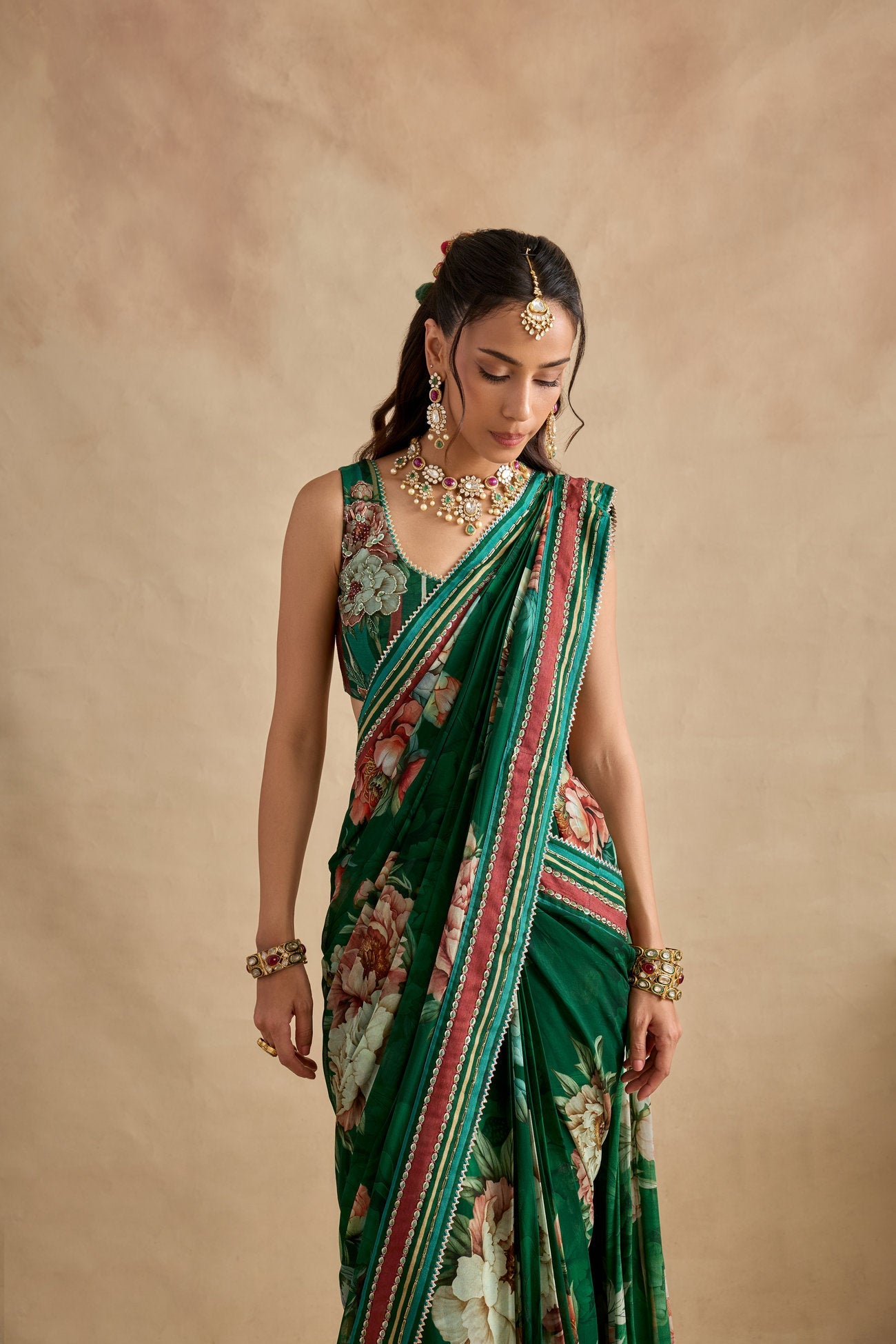 Aashna Saree