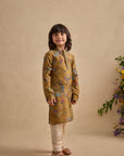 Adhyan Kurta Set