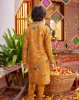 Ahren Kurta Set