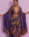Naira Cape Set