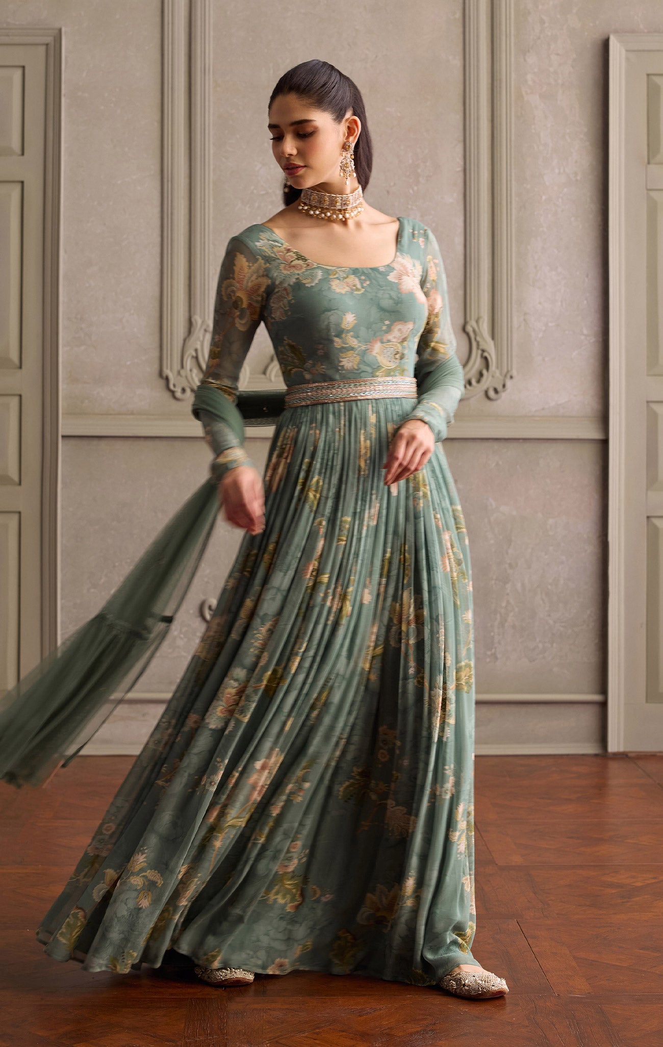 Sanya Anarkali 4