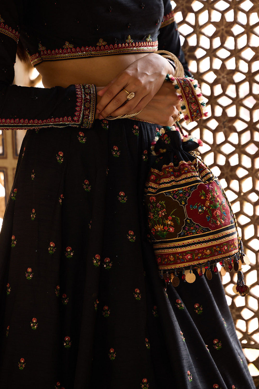 Zeenat Potli