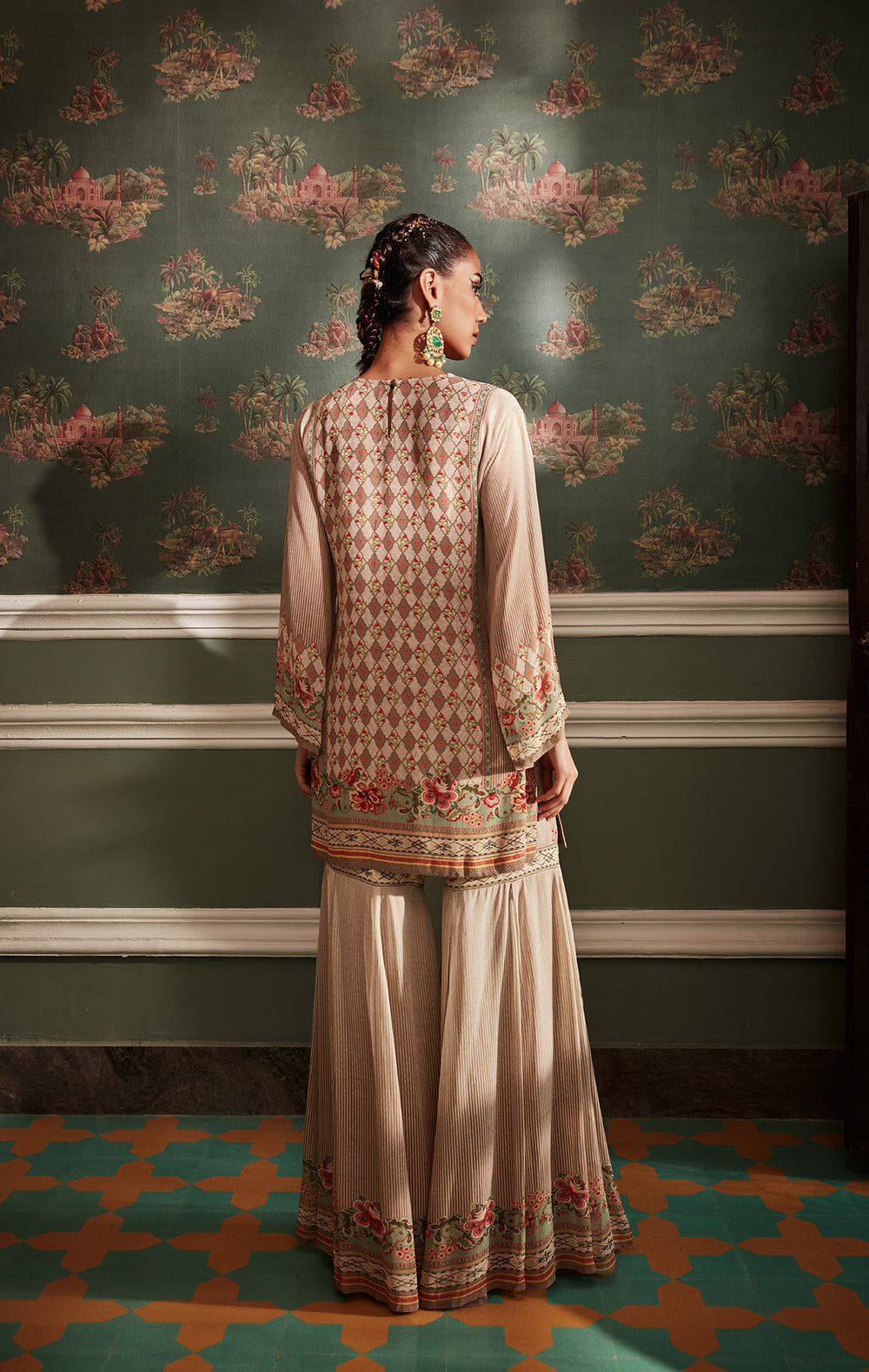 Akilah Gharara Set