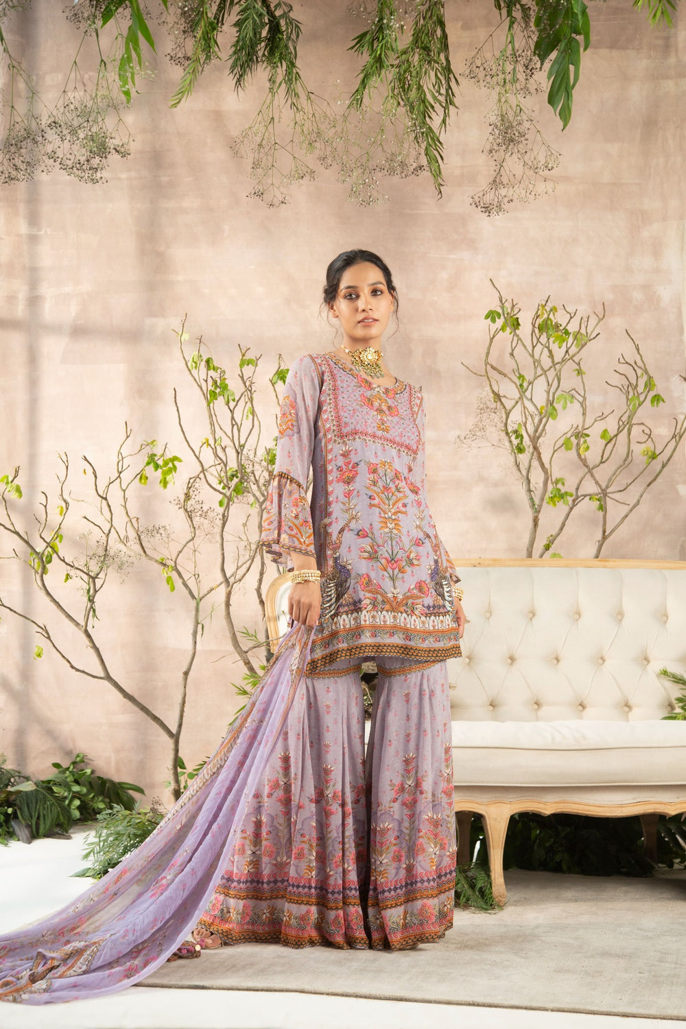 Ahaana Gharara Set